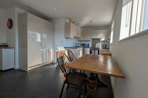 3 bedroom apartment for sale, at Bloore House, 6 Newberry Mews, London SW4