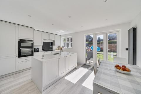 4 bedroom semi-detached house for sale, Sun Street, Essex CM21