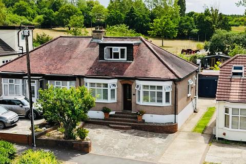6 Shepherds Hill, Romford, RM3 0ND