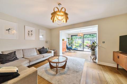 27 Century Way, Beckenham, BR3 1BY