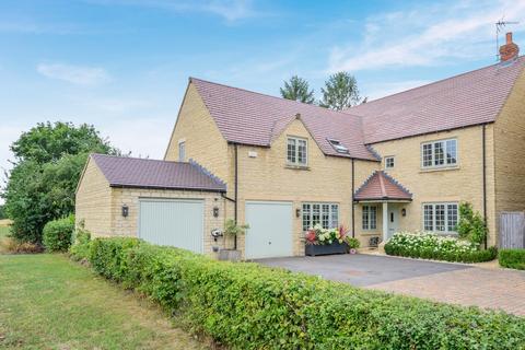4 Poppy Drive, Moreton-in-marsh, GL56 9PT
