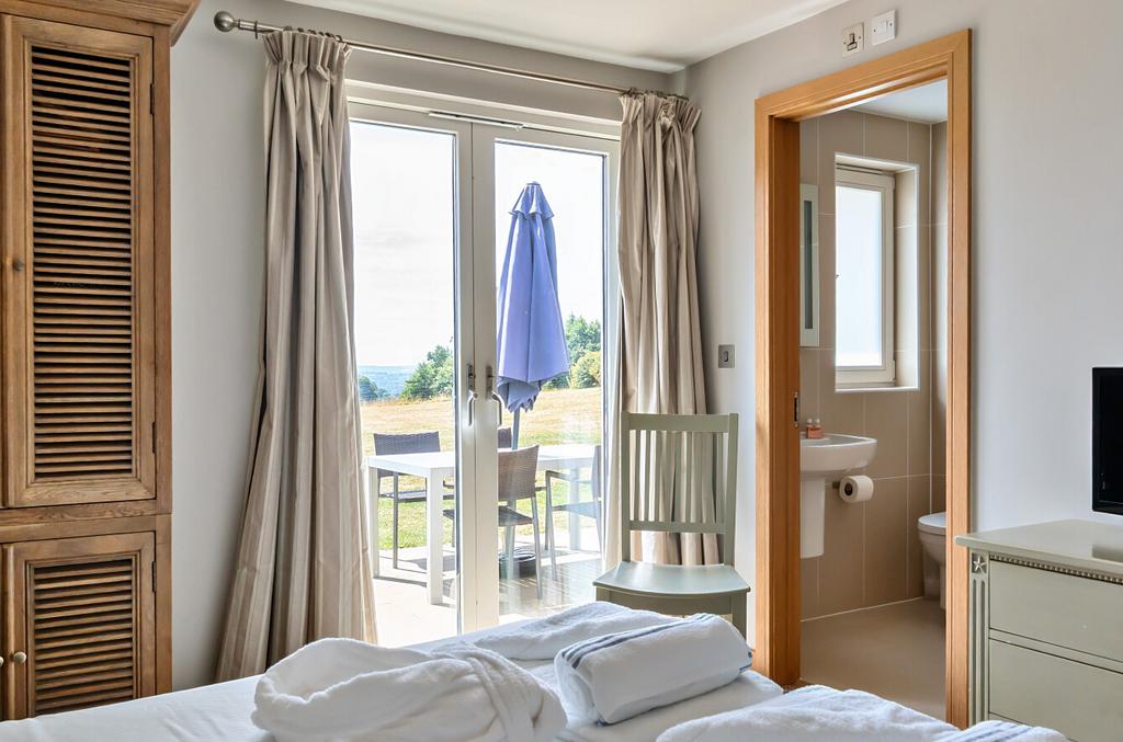 1326900 12 687795...