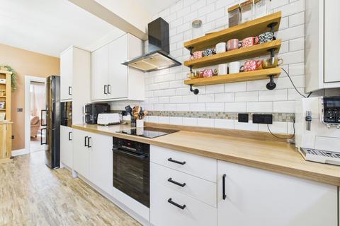 24 Linburn Road, Sheffield, S8 0GS