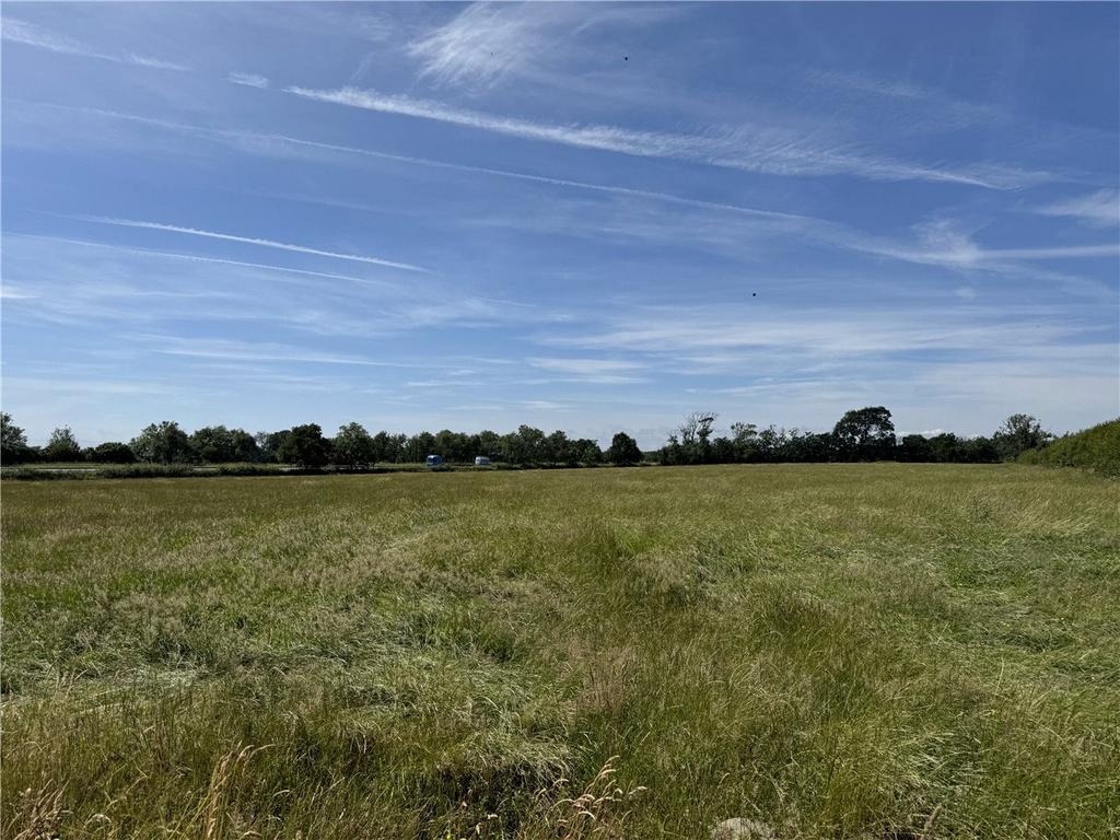 Redhouse Land