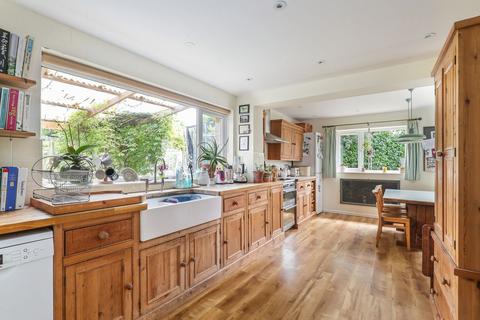 11 Moorfield Road, Backwell, Bristol, BS48 3NU