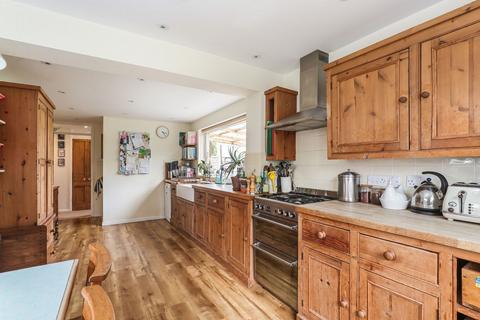 11 Moorfield Road, Backwell, Bristol, BS48 3NU