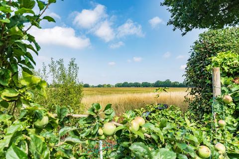 20 Brussels Close, Dereham, NR19 1UR