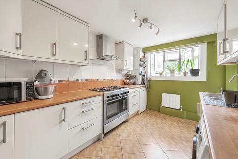 13 Field Lane, Brentford, TW8 8NA