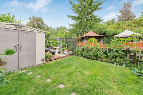 13 Field Lane, Brentford, TW8 8NA