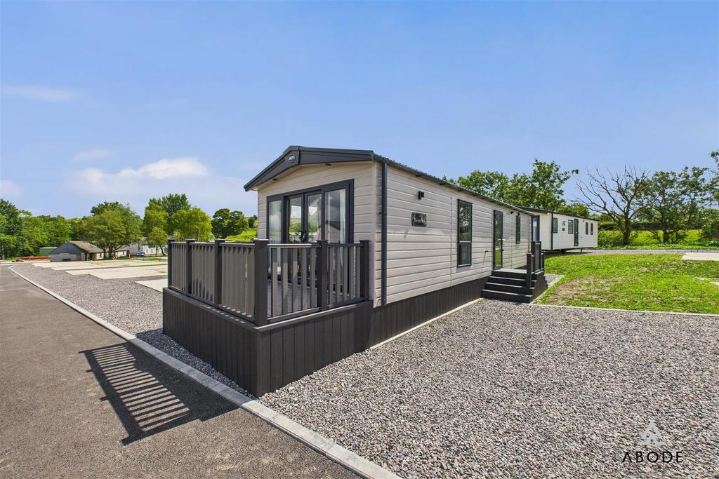 CAM03473 G0-PR0421-STILL001.jpg