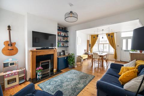 2 bedroom terraced house for sale, Somerset Road, Redhill, RH1