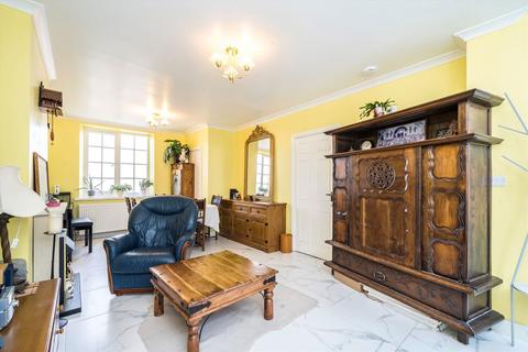 undefined, Hemlock Road, London W12