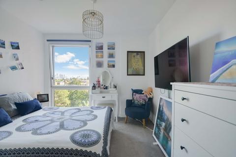 48, Waterbury House, 48 - 50 Thurston Road, London, SE13 7SD