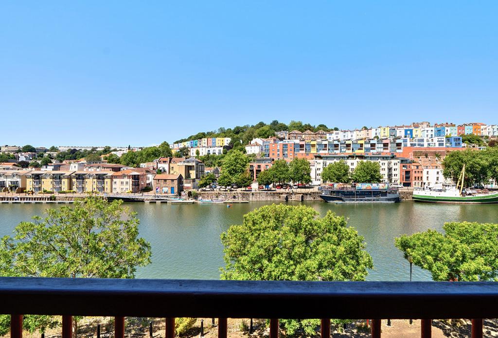 1321615-8-686d260...