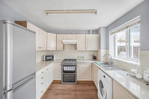 43 Nightingale Park, Neath, SA11 3RX