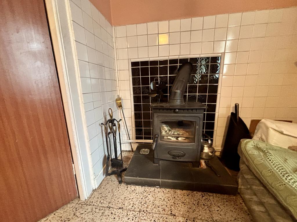 Dining room (second image)