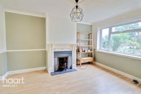 3 bedroom semi-detached house for sale, London Road, Benfleet