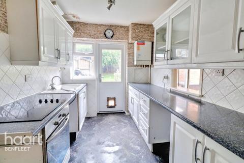 3 bedroom semi-detached house for sale, London Road, Benfleet