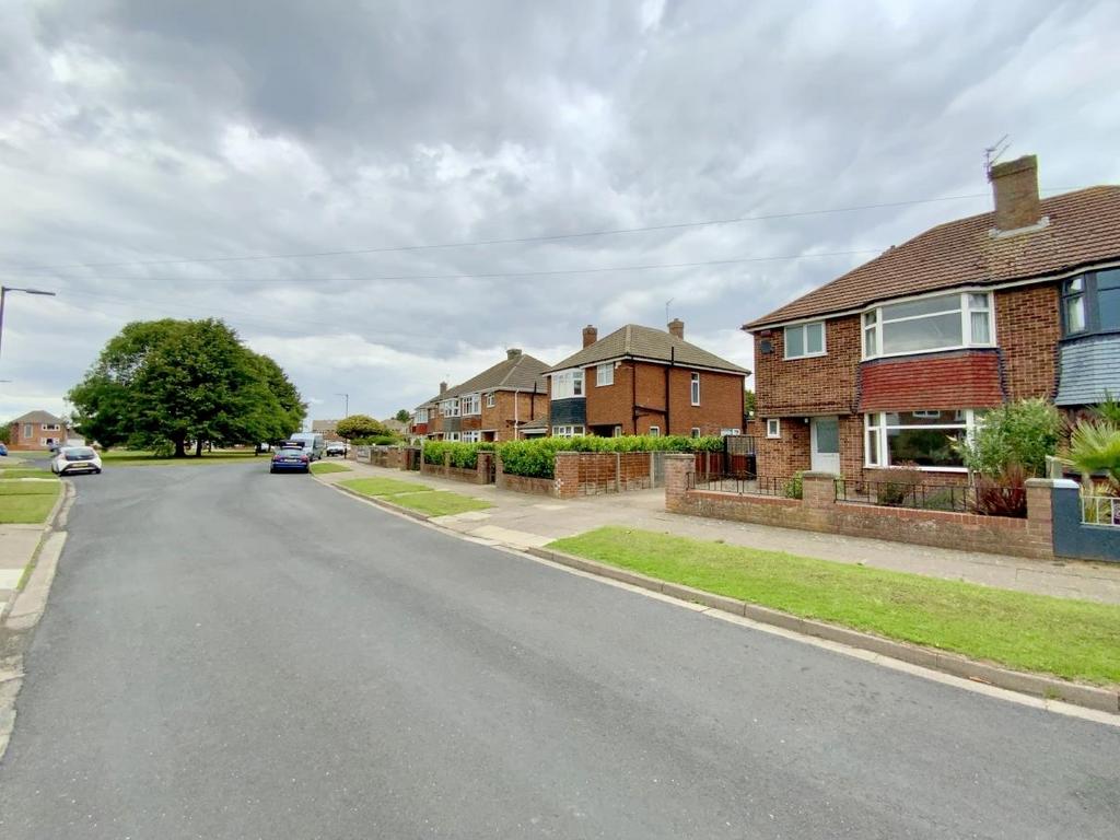 Resized IMG 1203..jpg