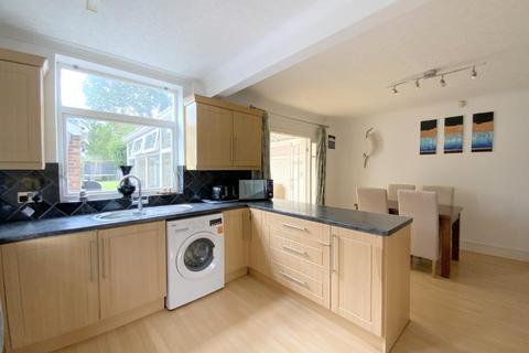 64 Allestree Drive, Grimsby, DN33 3DX