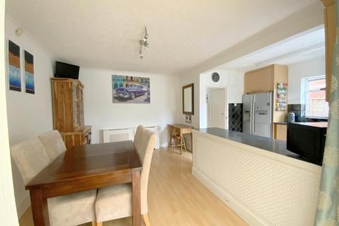 64 Allestree Drive, Grimsby, DN33 3DX