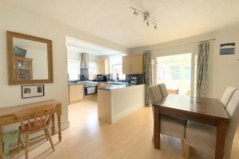 64 Allestree Drive, Grimsby, DN33 3DX