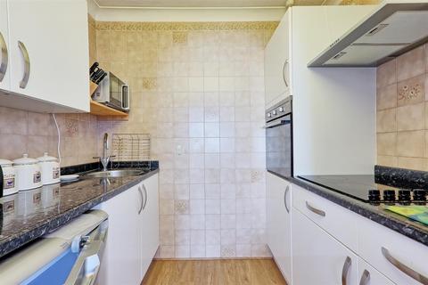 1 bedroom flat for sale, Robinsbridge Road, Coggeshall