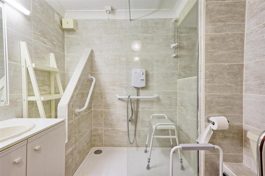 IMG 9478 79 80 easy HDR-interior3.jpg