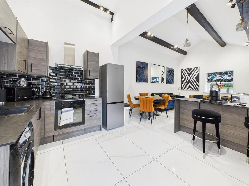 Open Plan/Lounge/Kitchen