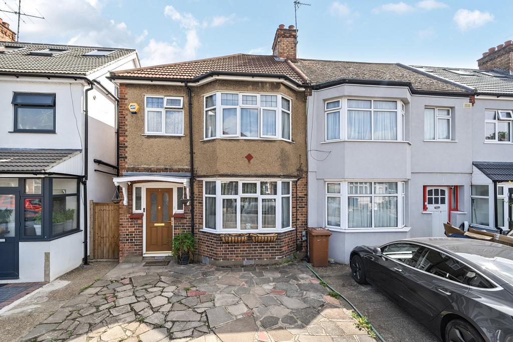 Harrow View Harrow View, Harrow 3 bed end of terrace house - £575,000