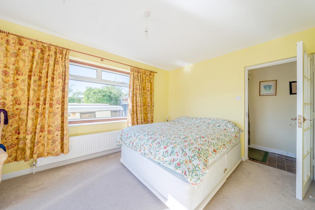 Garden Room / Bedroom 3