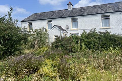 Cefntirescob, Llandeilo, Carmarthenshire.