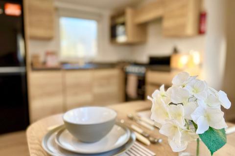 2 bedroom park home for sale, Carlton Meres Holiday Park