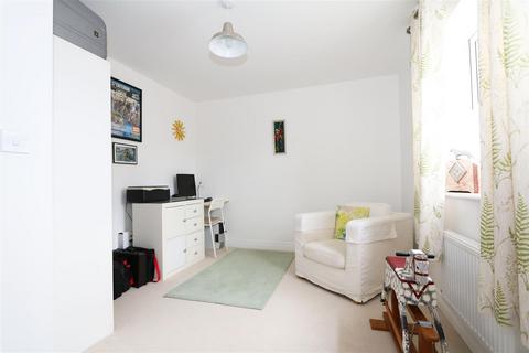 14 Augustine Way, Thame, OX9 3EA