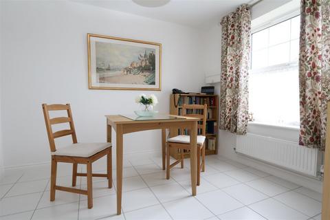 14 Augustine Way, Thame, OX9 3EA