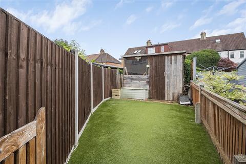 43 Barnes End, New Malden, KT3 6PB