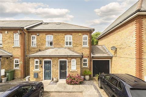 71 Lullingstone Lane, London, SE13 6UH
