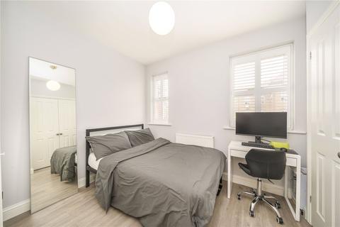 71 Lullingstone Lane, London, SE13 6UH