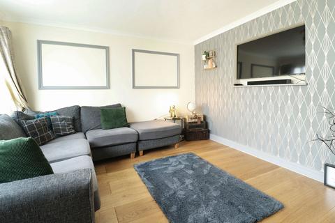 3 bedroom terraced house for sale, Jermayns, Basildon, Essex, SS15