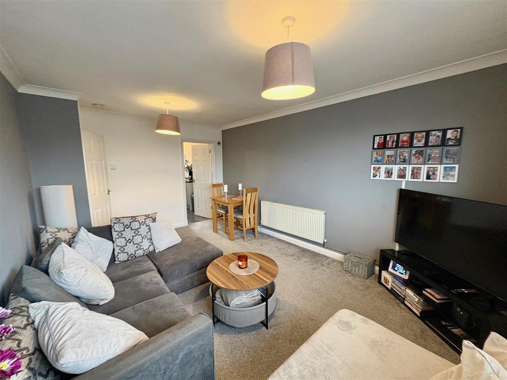 Living/dining room