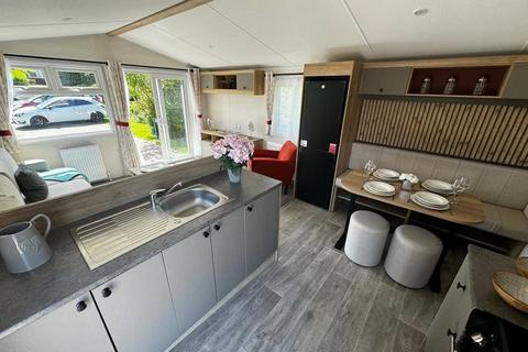2 bedroom park home for sale, Chichester Lakeside Holiday Park