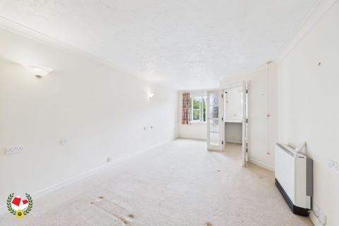1 bedroom retirement property for sale, Westgate Street, Castlemeads Court, GL1
