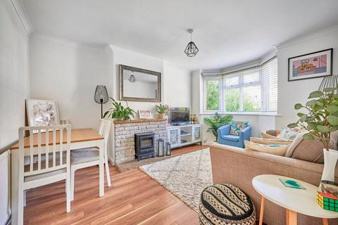 2 bedroom maisonette for sale, Kenton Gardens, Hertfordshire AL1