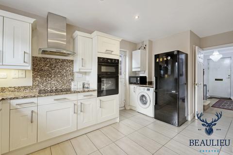 4 Clevedon Close, Great Notley, Braintree, CM77 7YT