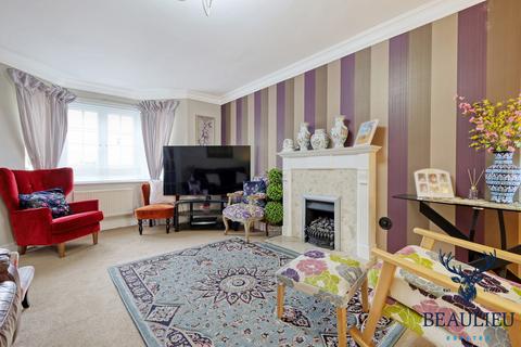 4 Clevedon Close, Great Notley, Braintree, CM77 7YT