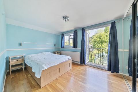 3 bedroom semi-detached house for sale, Bath Road, Calcot, Reading