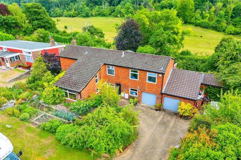 5 bedroom detached house for sale, Highclere Drive, Hertfordshire HP3