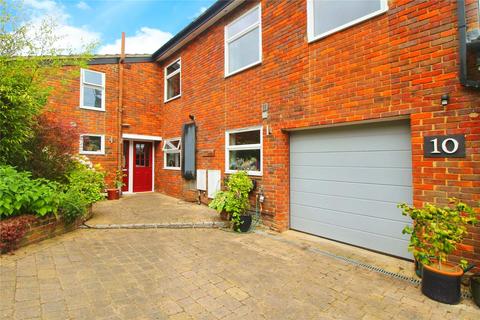 5 bedroom detached house for sale, Highclere Drive, Hertfordshire HP3