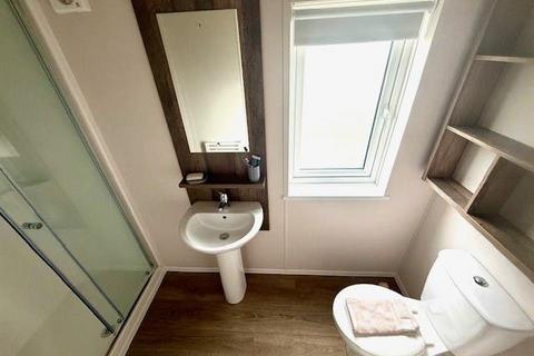 2 bedroom park home for sale, Dovercourt Holiday Park