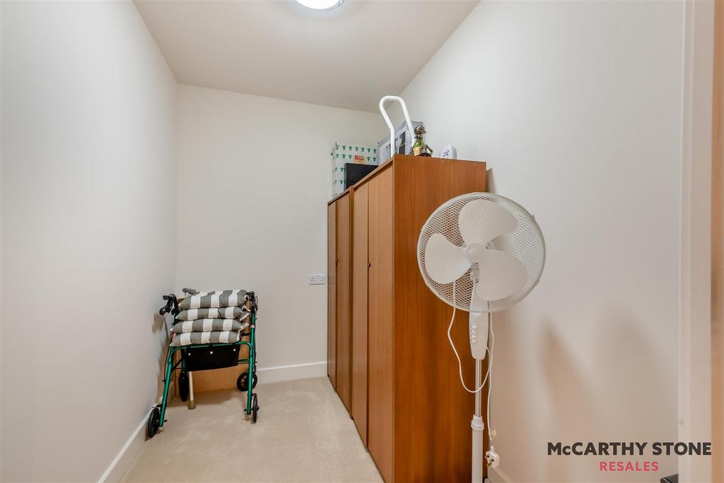 8618914-interior11.jpg